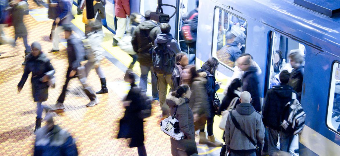 Transport collectif - passagers du métro