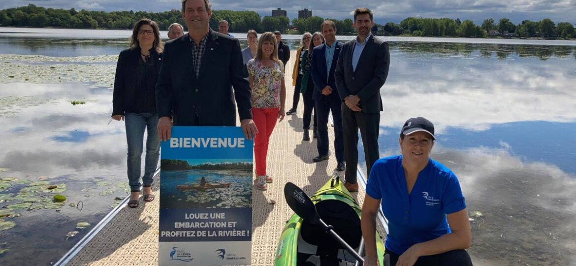 Représentants et élus - Location d'embarcations pour profiter de la rivière à Saint-Eustache