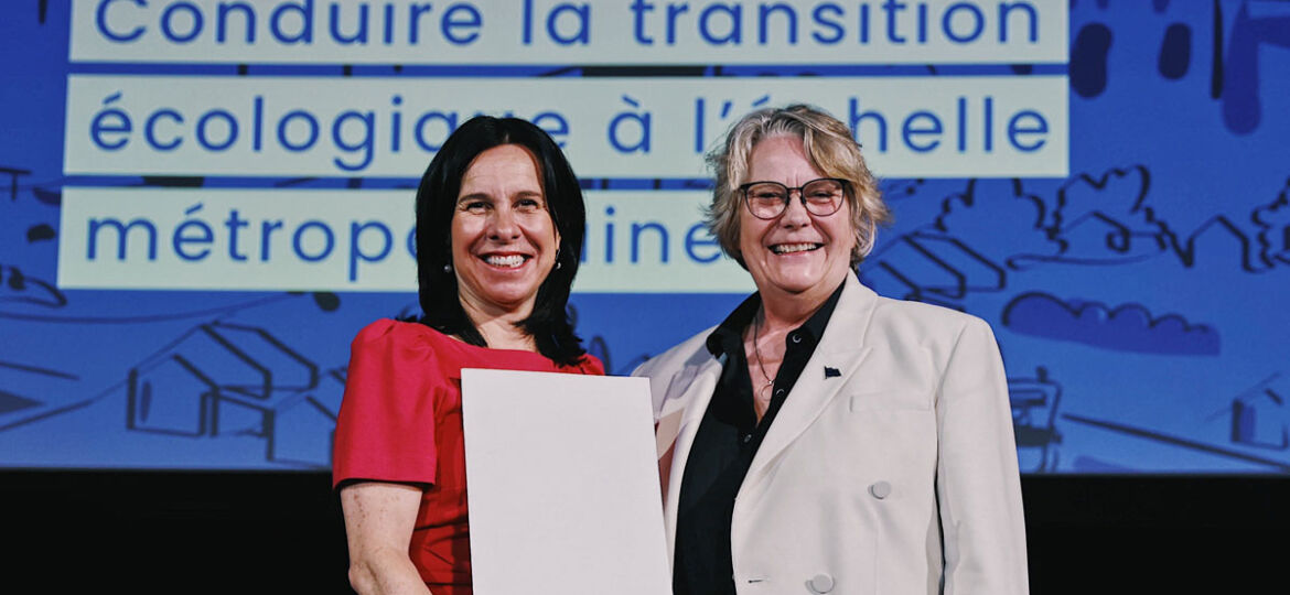 La ministre déléguée aux Transports et ministre responsable de la Métropole et de la région de Montréal, Mme Chantal Rouleau et la présidente de la Communauté métropolitaine de Montréal, Mme Valérie Plante
