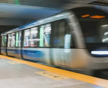 Usagers du transport en commun - Station du métro de Montréal